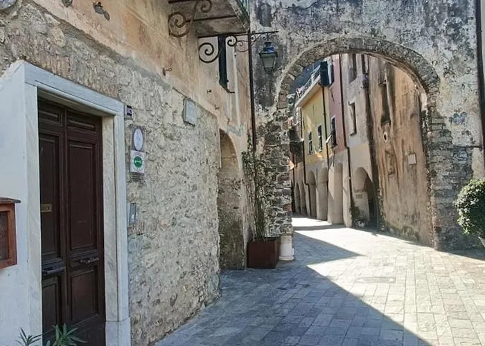 Zuccarellodreams Affittacamere 4*